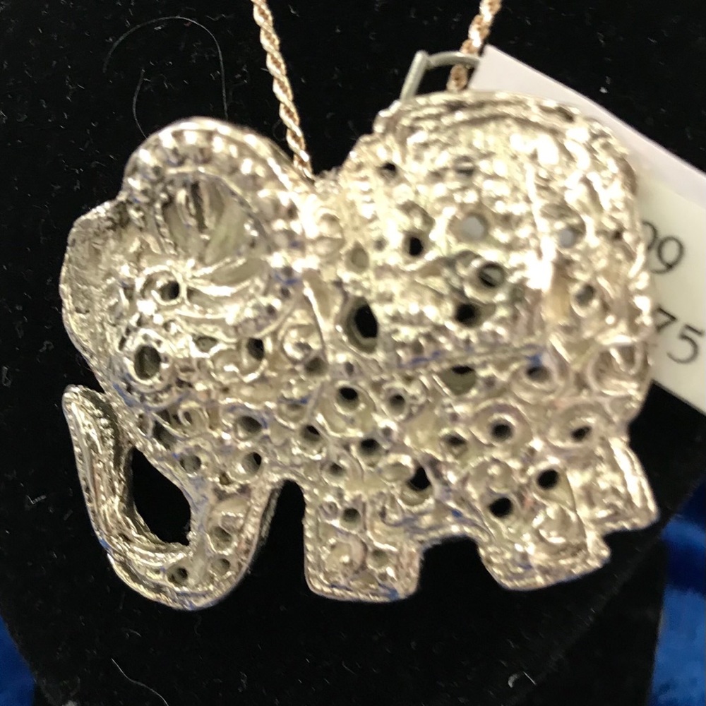Sterling silver Elephant pendant